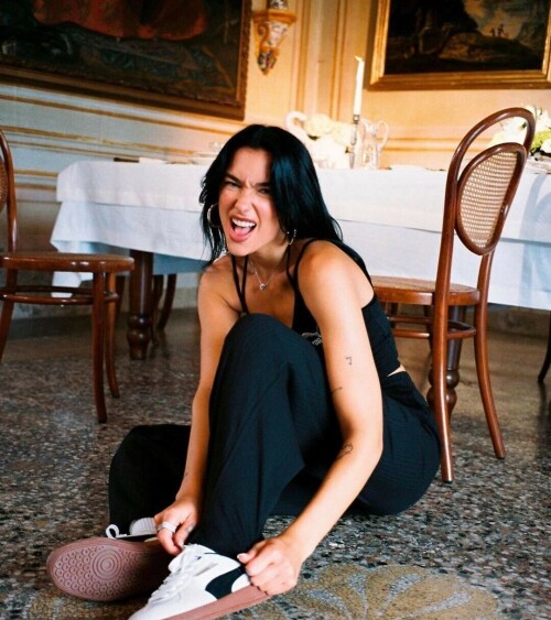 397387267 323247951936838944858ab2e82813a82d3