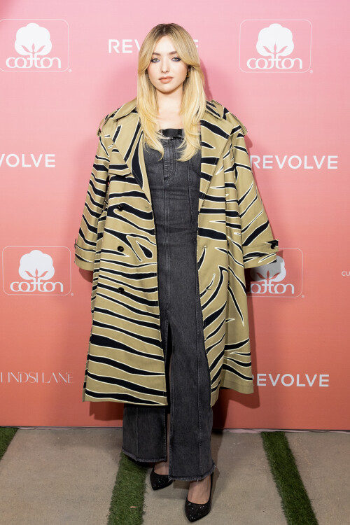 397652000 peyton 9717288ced6c203bc