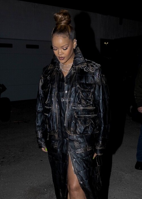 399368797 mcfanforceleblounge net18 11 2023 06 57rihanna 0782eab7da0c144732