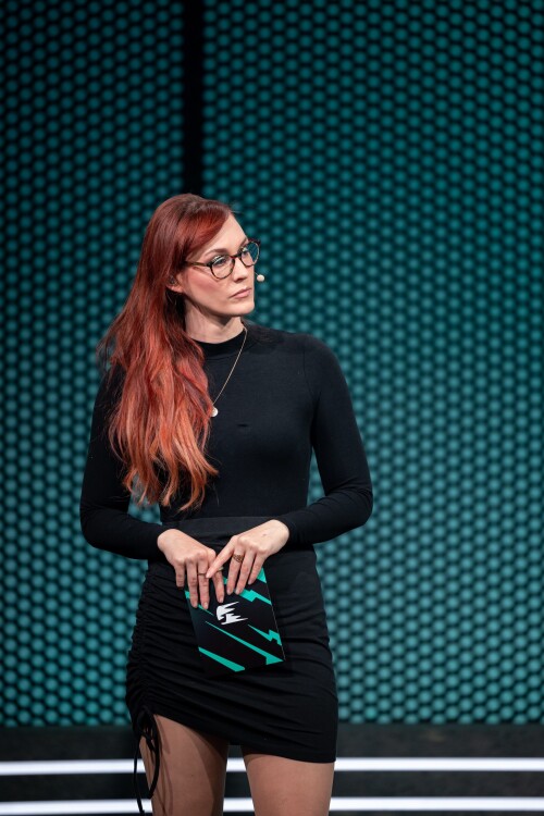 3A869D39 14C8 4873 B508 48E866431134