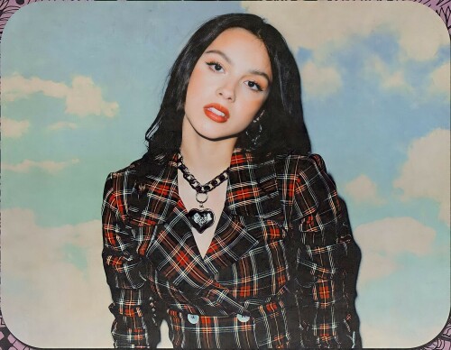 3C03899E BB24 418A 9D0F B391F44EC664