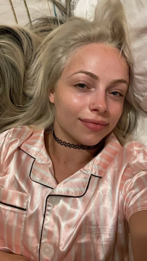 3C59E5CC 910F 482D B807 EDA46449810A