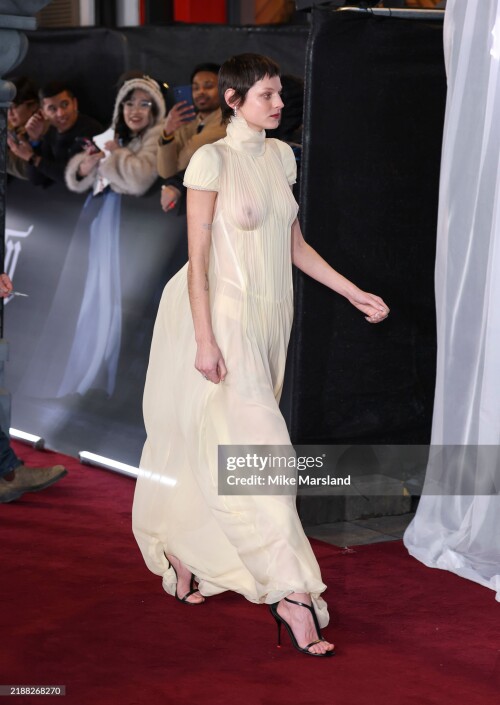 LONDON, ENGLAND - DECEMBER 04: (EDITOR'S NOTE: This image contains partial nudity) Emma Corrin attends the "Nosferatu"  UK Premiere at Odeon Luxe Leicester Square on December 04, 2024 in London, England. (Photo byMike Marsland/WireImage)