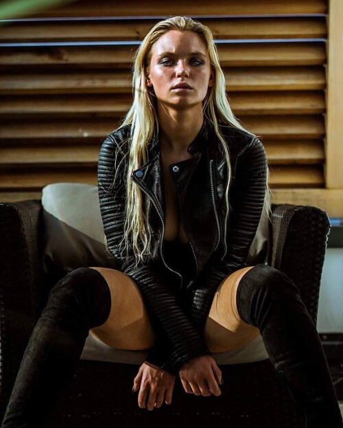 4 52cO07z69481a17dedae64a