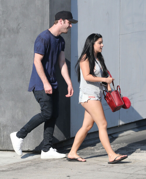 4 j9xuhZ9562c62a0dca682f8