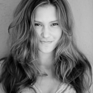 400full-alexia-fast5dc89f08db95b5cf