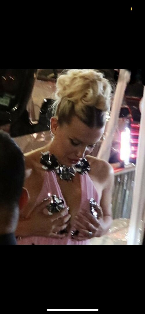 40531020 A3B2 4653 AC5B D9A21E2906CD