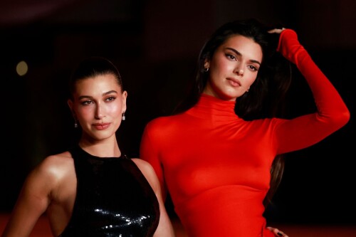 406806677_kendall-jenner-61__24_f493507af0e61a1b