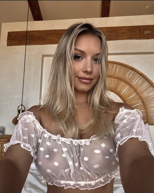 40UIAhRj od897a4c3128700ec