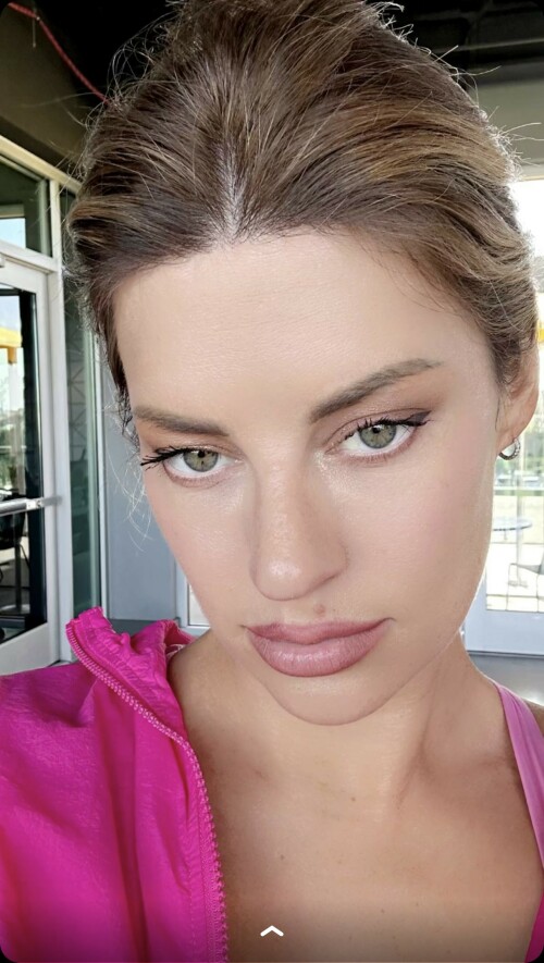 41F1D166 A15C 4B4B AD9D 7E28386AE0BB