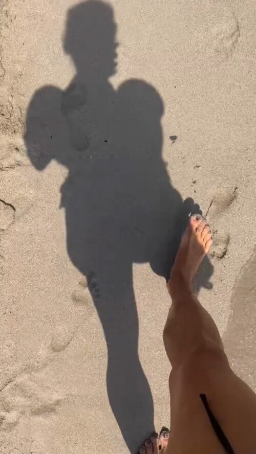 42050852160605f78869d93