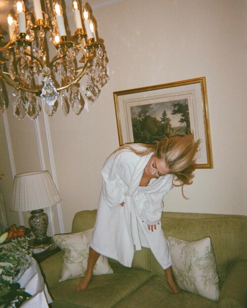 422762842 894158712421338 3854352171118746388 na1663ba820aed3b5