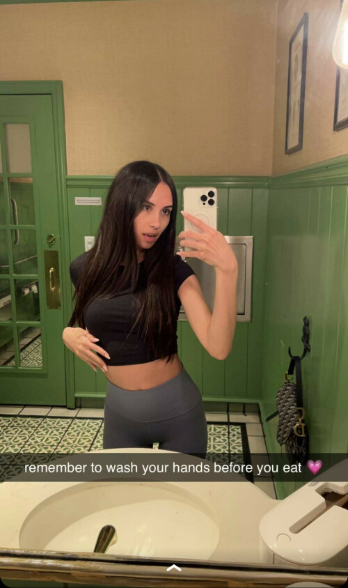 4246FBEB 19EC 4AEE B1F5 B2BA94947238