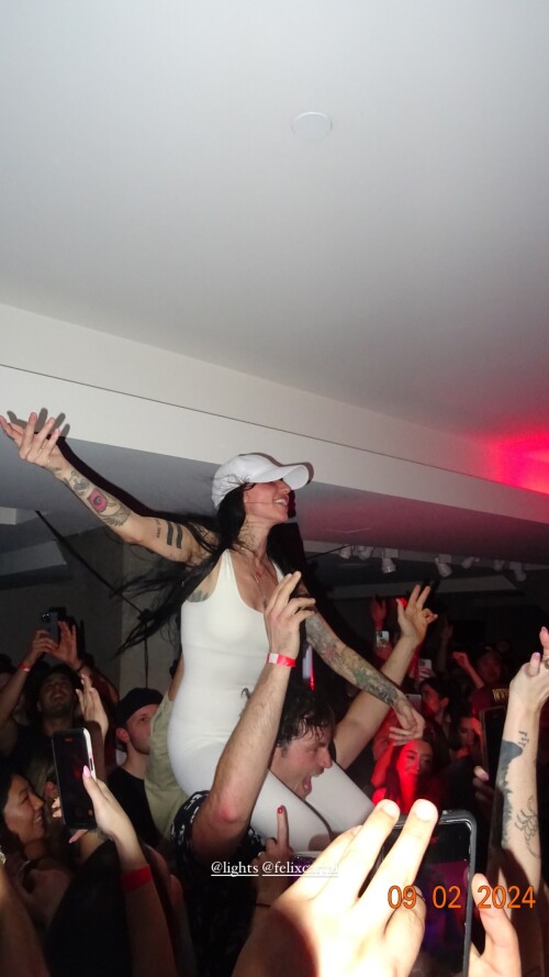 426388853 1053791702396343 1076781368863391884 n0a274feb89fac352