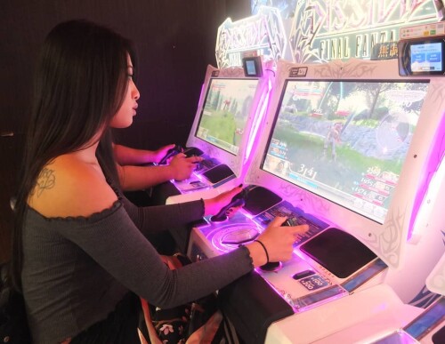 440 VZveqWE54b185a805d77878