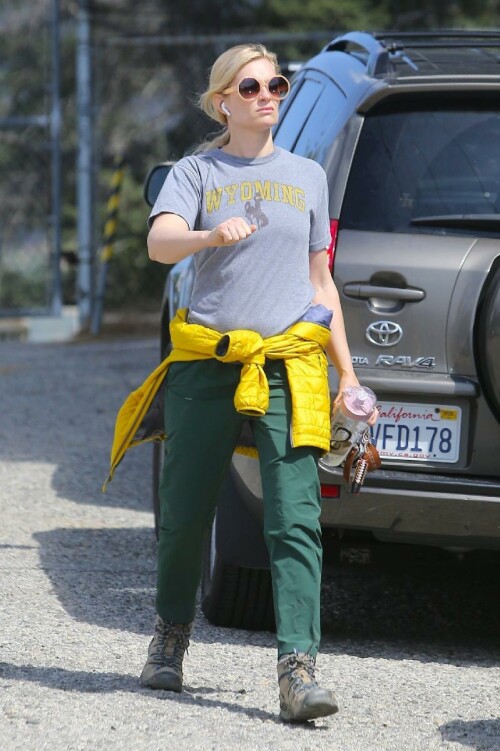 44d5e31338458927 11YI6d13f40bde3125d2