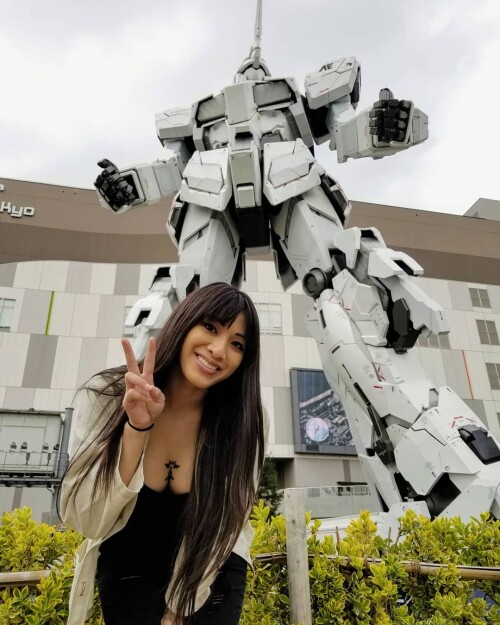 453 28SnitFb71be23cff44cbd4