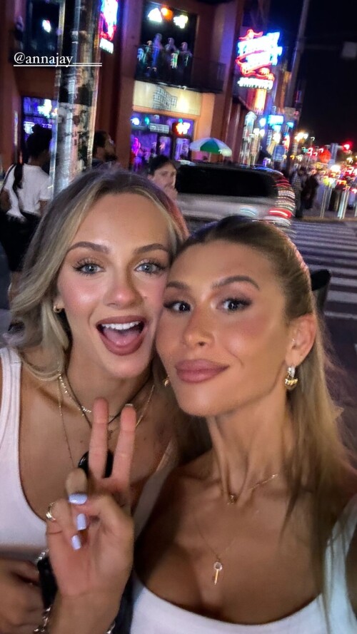 453033647 18447153514041348 2208082482387880329 nb1c78be61ee2b083