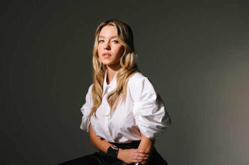 Los Angeles, CA - February 20: Actor and producer Sydney Sweeney poses for a portrait ahead of the SXSW premiere of the religious horror-thriller Immaculate, at Smashbox Studios on Tuesday, Feb. 20, 2024 in Los Angeles, CA. (Dania Maxwell / Los Angeles Times)