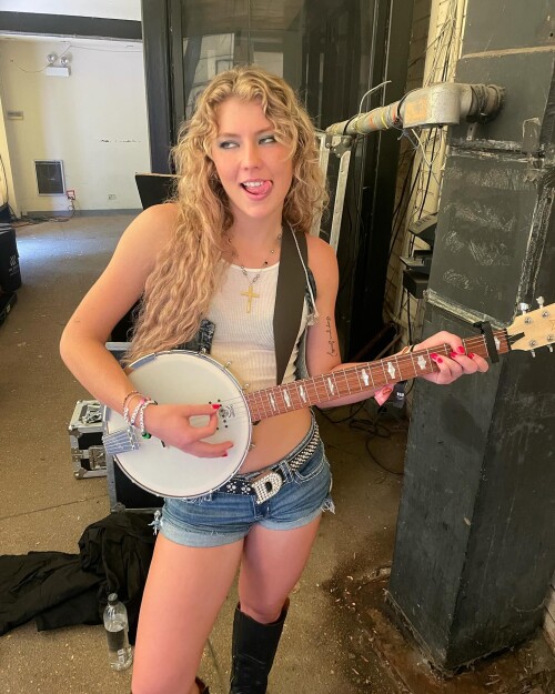 454044845 18443619766014789 4386636975825359384 nbfcc0da7837fa4b2