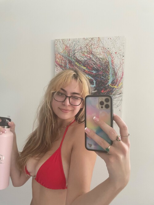 457959CB AC7B 4319 80D2 289F96D789CE