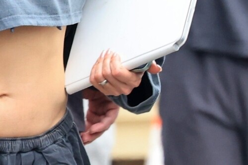 469390792 jennifer lopez 49a72e4cb09d71887