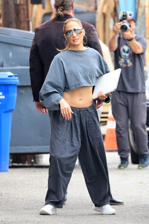 469391035 jennifer lopez 82722c1625147317c