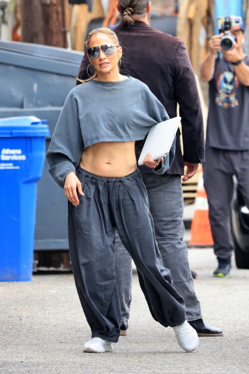 469391154 jennifer lopez 1121170f6978e09219