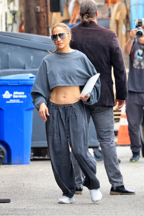 469391176 jennifer lopez 122cc06ac06ecdafa8