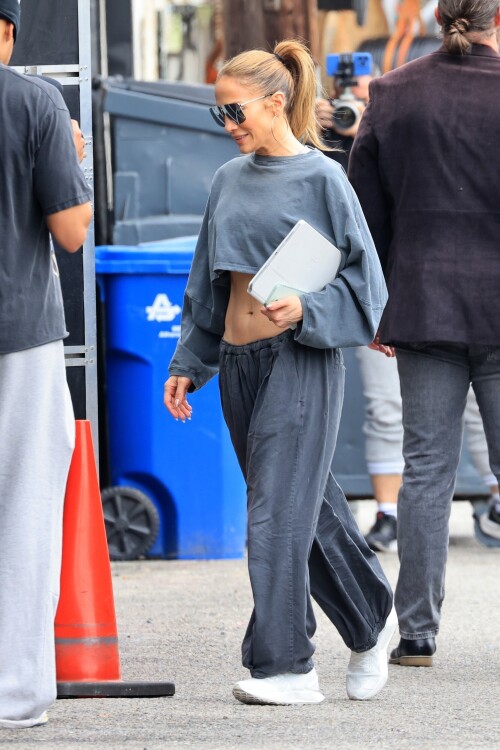 469391292 jennifer lopez 1640ad86c1023460b2