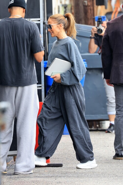 469391391 jennifer lopez 19fe8f4e776dd564d5