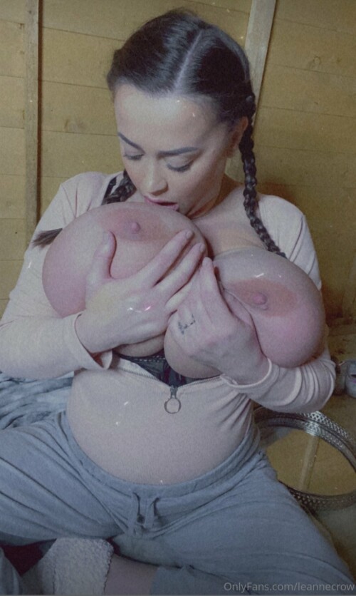 46BB03C4 995B 442F 8A8F 379A65F395AD