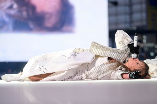 482784181 taylor swift 182cbc9e1861894b5f