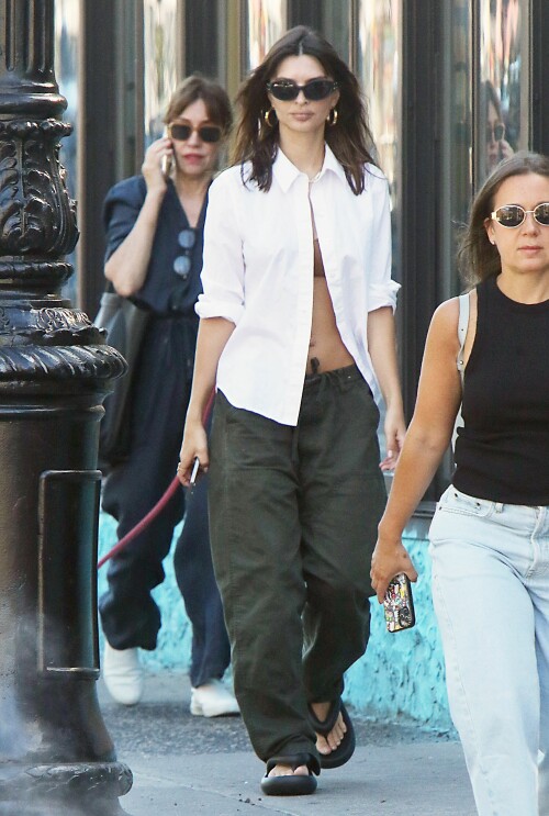 483723166 emily ratajkowski 30a935f0ad67e5c956