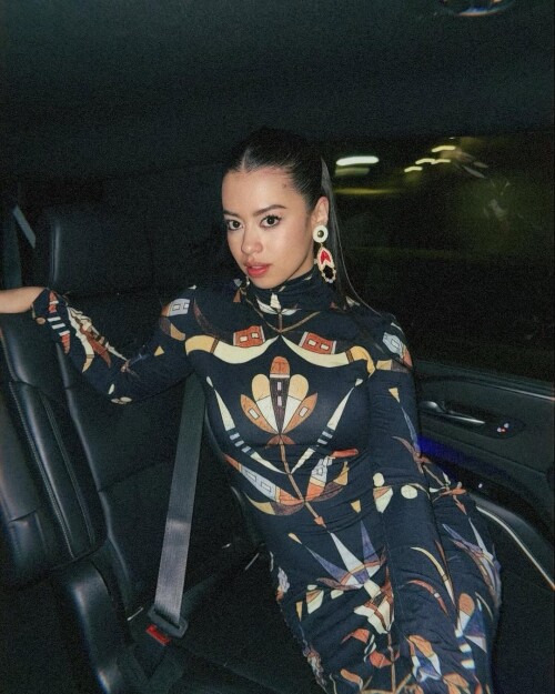 488937859 18396939274128782 6737735839615638870 na36853439a26c521