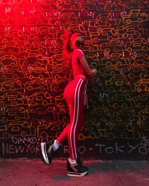 48949190 aylaweissman 20170812 00024328afc8e08ddcff