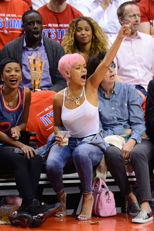 4910973314e688a0ee199ea75