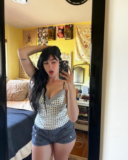 496695868 18042435995623801 2040835842218000464 nab4c4882c83d69fb