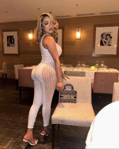 49FE43A5 D7C8 4EF5 BA18 0663C8E7E59005352756a2e7d2d5