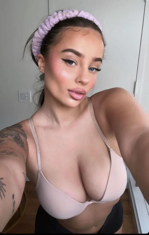 4A3DCCBE 421F 4F79 88FC FB56D08040C28693808a638fc345