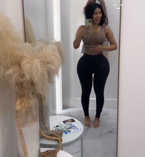 4B0616E5 B6F3 45F6 B7F5 423A4173B2784552a32c6bb1fb67