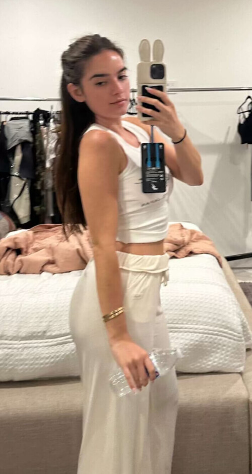 4BA1639E CA1C 45C8 AD15 4DC34E990382d9909d1dee123cbb