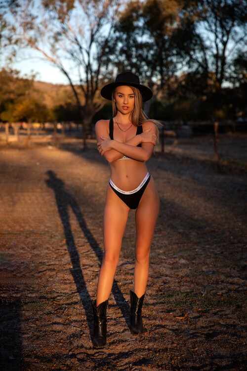 4K4A0403c055eec82572e2e5