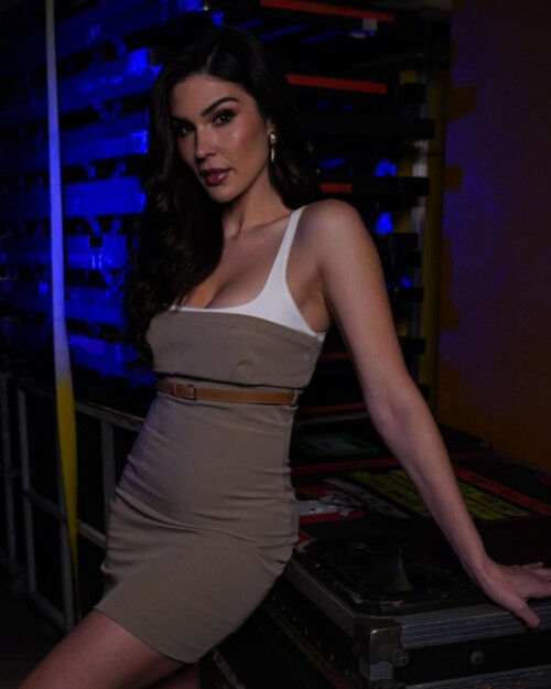 4b1369ac1c9a41679cebd5481a1038e7 428644779 316144698108929 8704760631155032926 na704fa727b2541ac