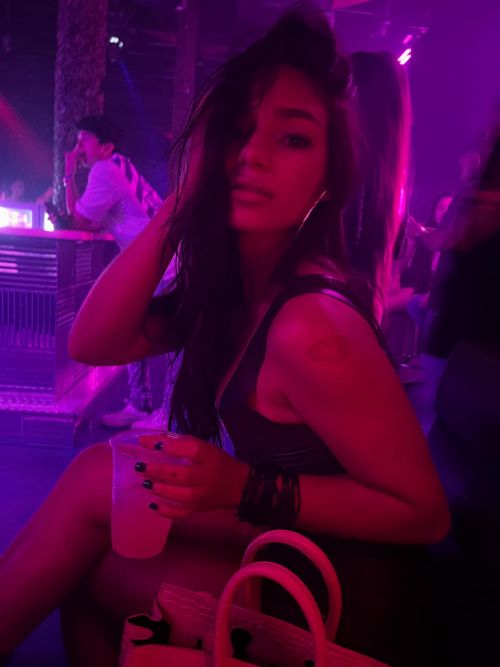 4e3d908e-a362-4013-9858-c862f7d994fae81d5b064f079809