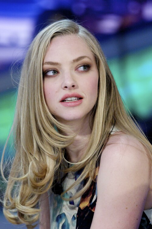 MADRID, SPAIN - NOVEMBER 28:  Amanda Seyfried attends "El Hormiguero" TV show at Vertice Studio on November 28, 2011 in Madrid, Spain.  (Photo by Juan Naharro Gimenez/WireImage)