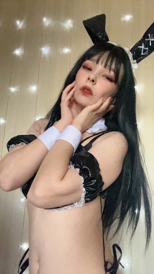 4ecf9b57 d5f6 4247 b2ba be3cebe49c1a1f95a23d3ba749b6