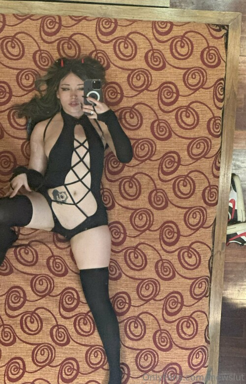 4ef5b8b8 95b3 401c 9d85 d2c710db57b1213d2209ea74cbca