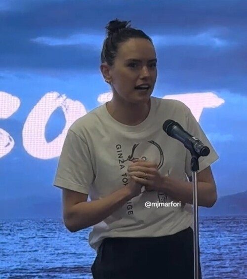 50073836868d94f6fcea7c546