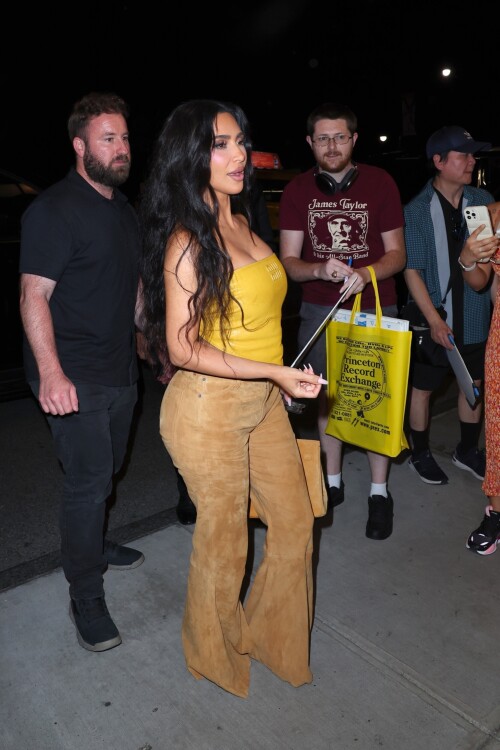 504752698 zibeno7 for hqcelebcorner net 06890d217182cb945b